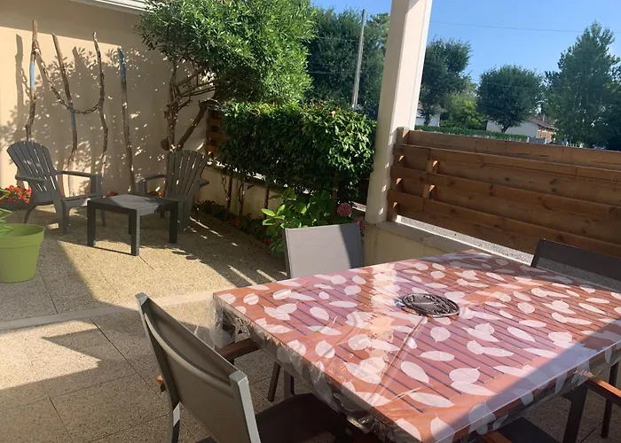 Lejlighed 200 M Port De Cassy , Cosy 3 Pers Lanton